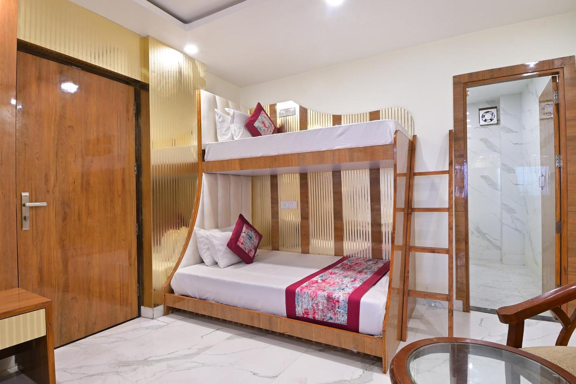 Hotel Glow Inn Paharganj-3 Mins Walk From New Delhi Railway Station Экстерьер фото