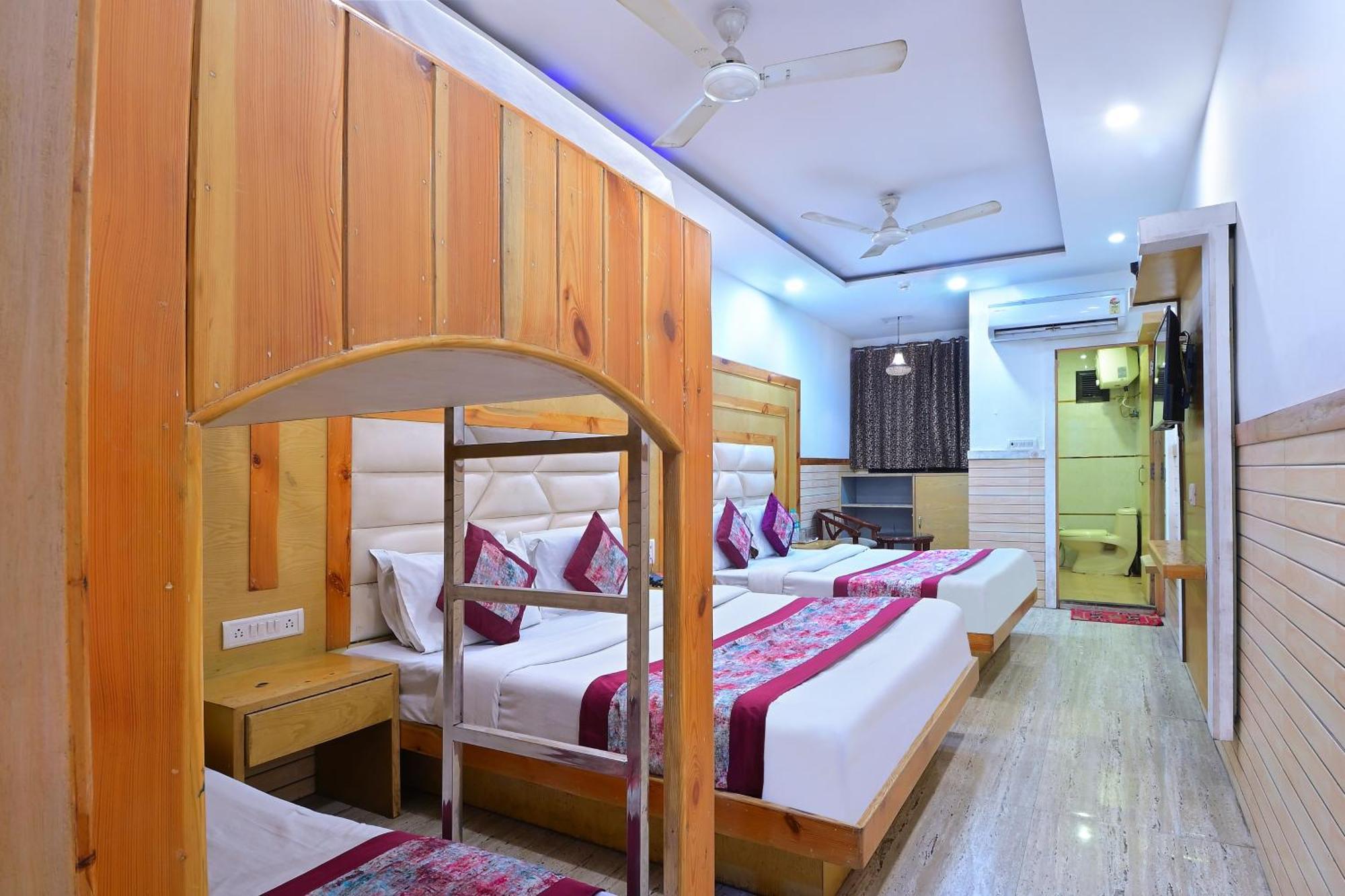 Hotel Glow Inn Paharganj-3 Mins Walk From New Delhi Railway Station Экстерьер фото
