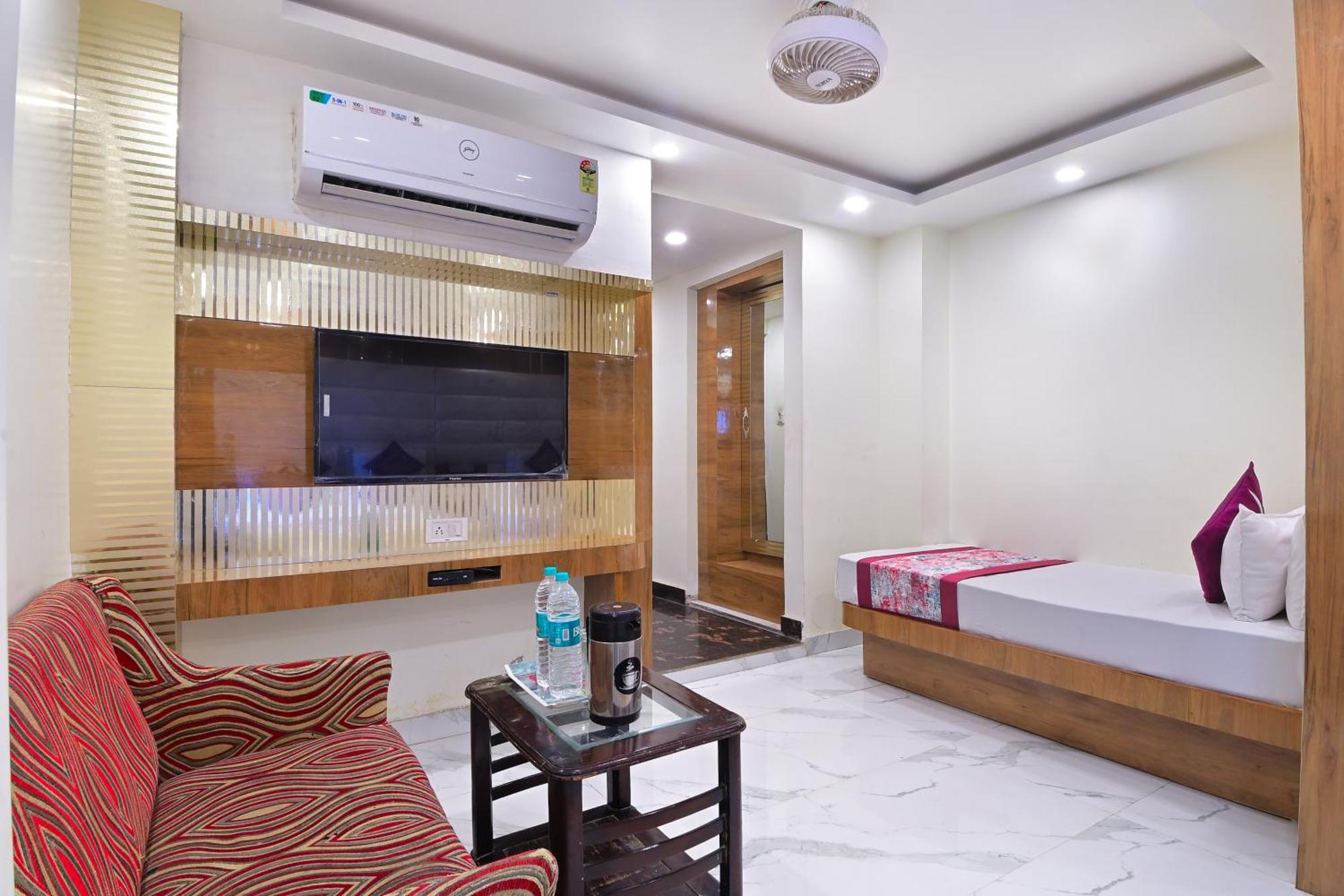 Hotel Glow Inn Paharganj-3 Mins Walk From New Delhi Railway Station Экстерьер фото