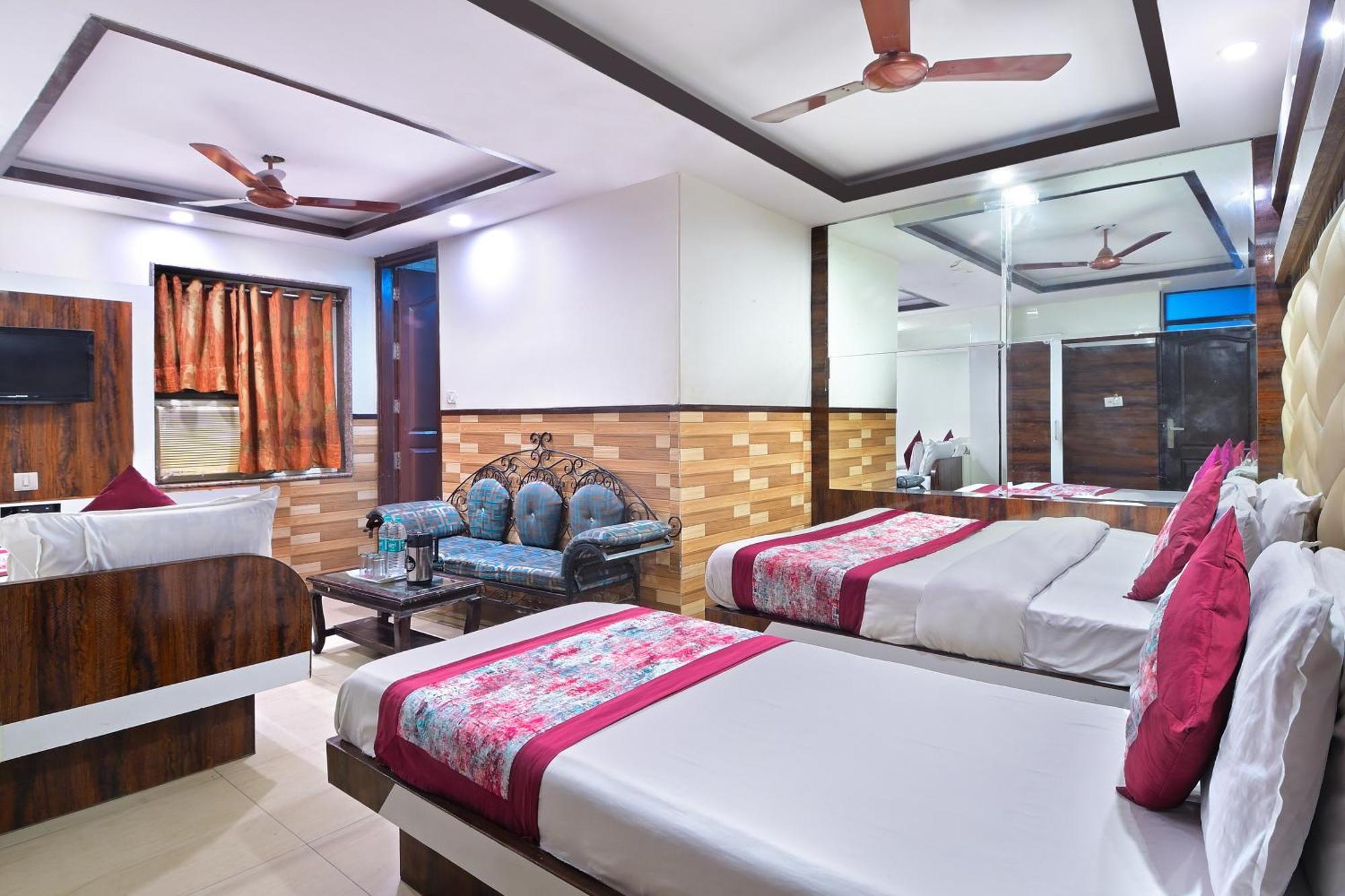 Hotel Glow Inn Paharganj-3 Mins Walk From New Delhi Railway Station Экстерьер фото
